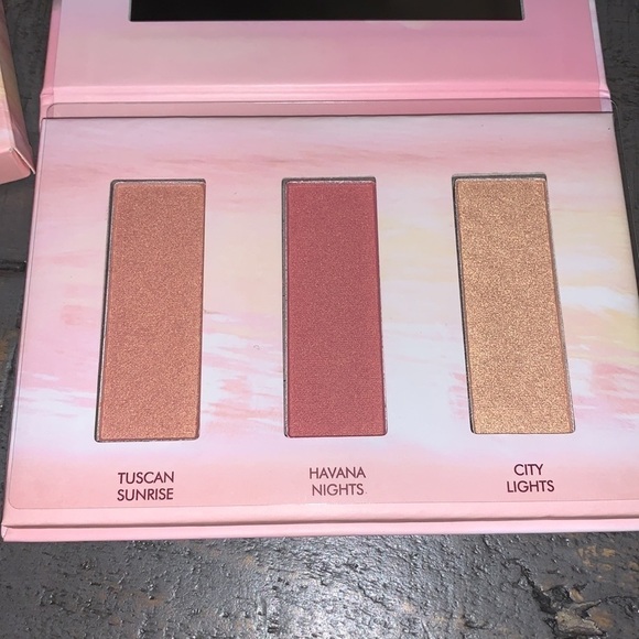 Wander Beauty Wanderess Dusk To Dawn Blush/High NEW in box - Picture 2 of 4